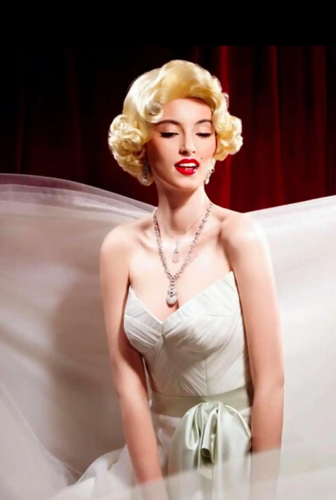 玛丽莲·梦露 传记_电影女明星 概览_奥黛丽·赫本 传记