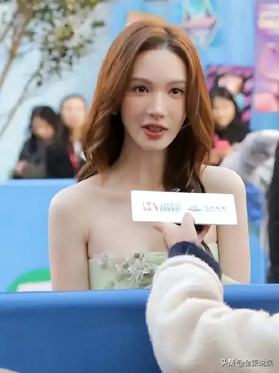 金晨鼻子翻车 高清镜头暴露疤痕 网友质疑演技外貌_女明星脸上有疤痕