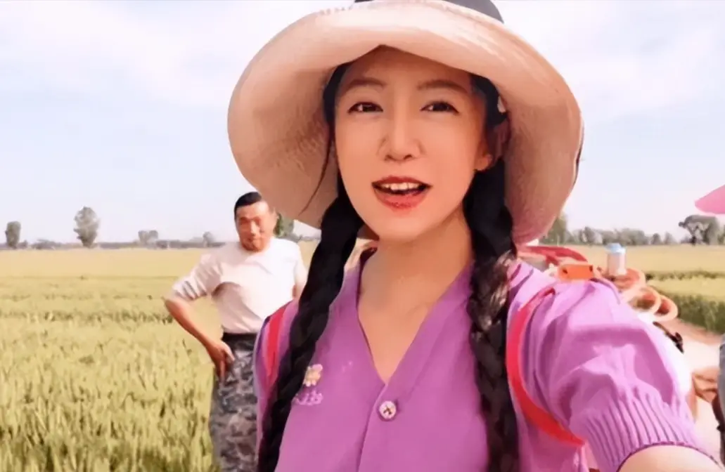 直播带货割韭菜_网红麦小登黑料,_网红麦小登争议