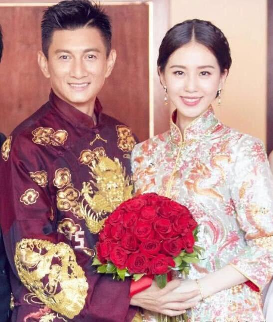 狗年明星热点,_本命年运势分析2024_本命年明星2024