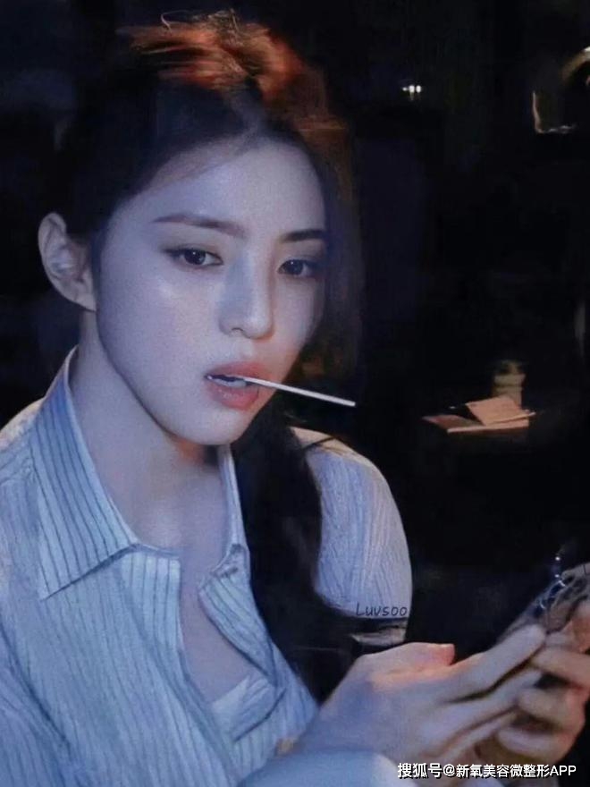 比起奶帅前夫，果然还得是野心写脸的小狼狗才能蛊到宋慧乔啊…